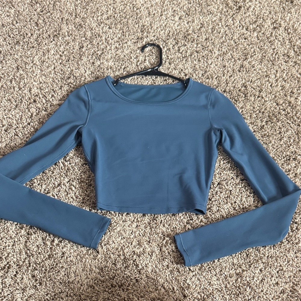 Lululemon Athletica Blue Long Sleeve Crop Top